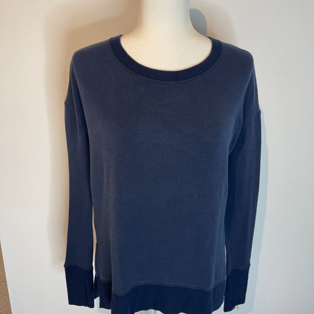 Athleta Navy Long Sleeve Acitve Wear Shirt size XS